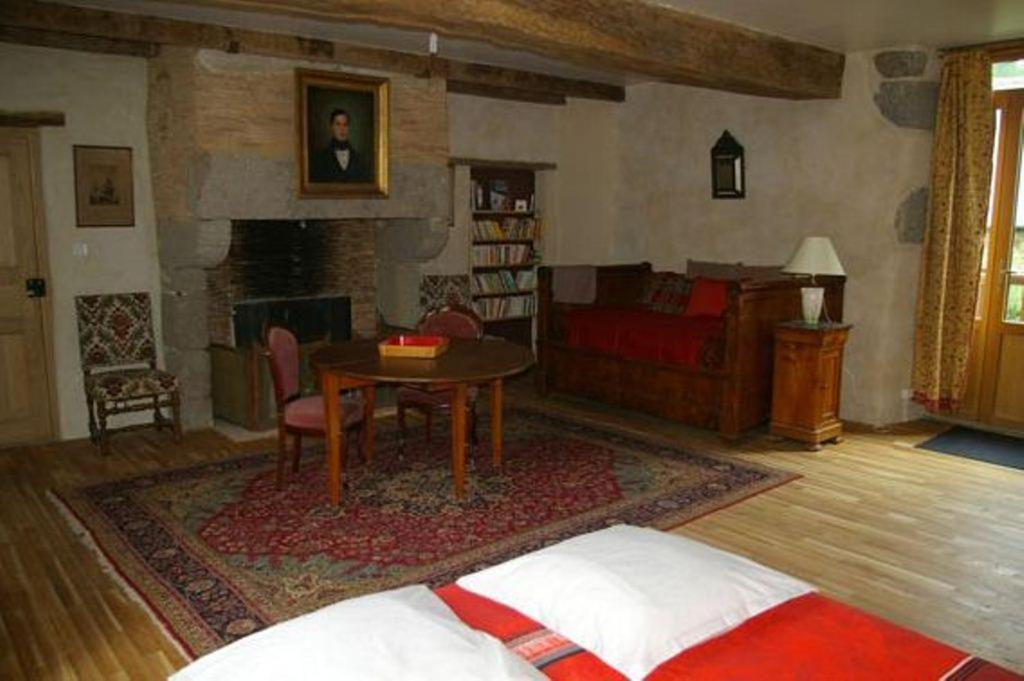 Chambre D'Hotes De Pirieuc Meillac Eksteriør bilde