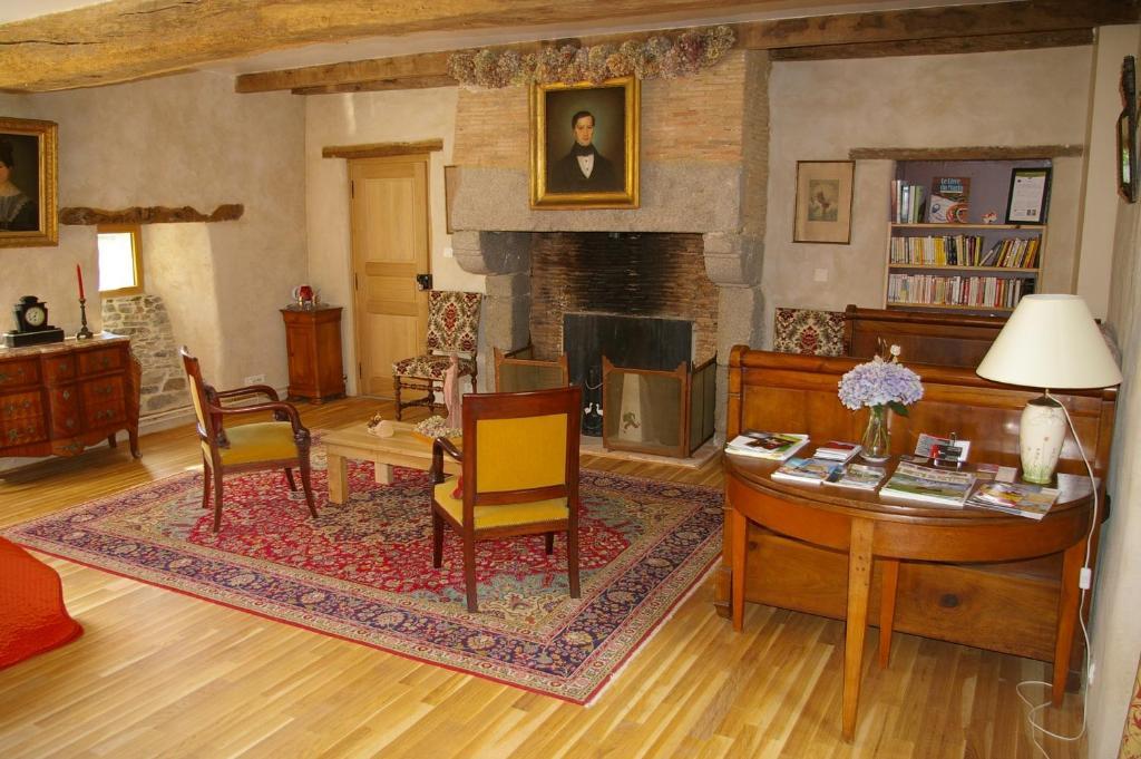 Chambre D'Hotes De Pirieuc Meillac Eksteriør bilde